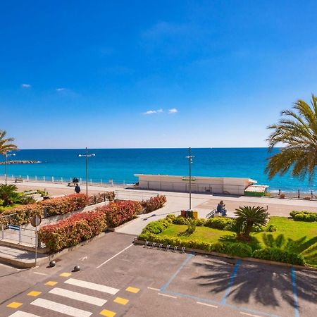 Appartamento Fronte Mare A Ospedaletti By Wonderful Italy 외부 사진