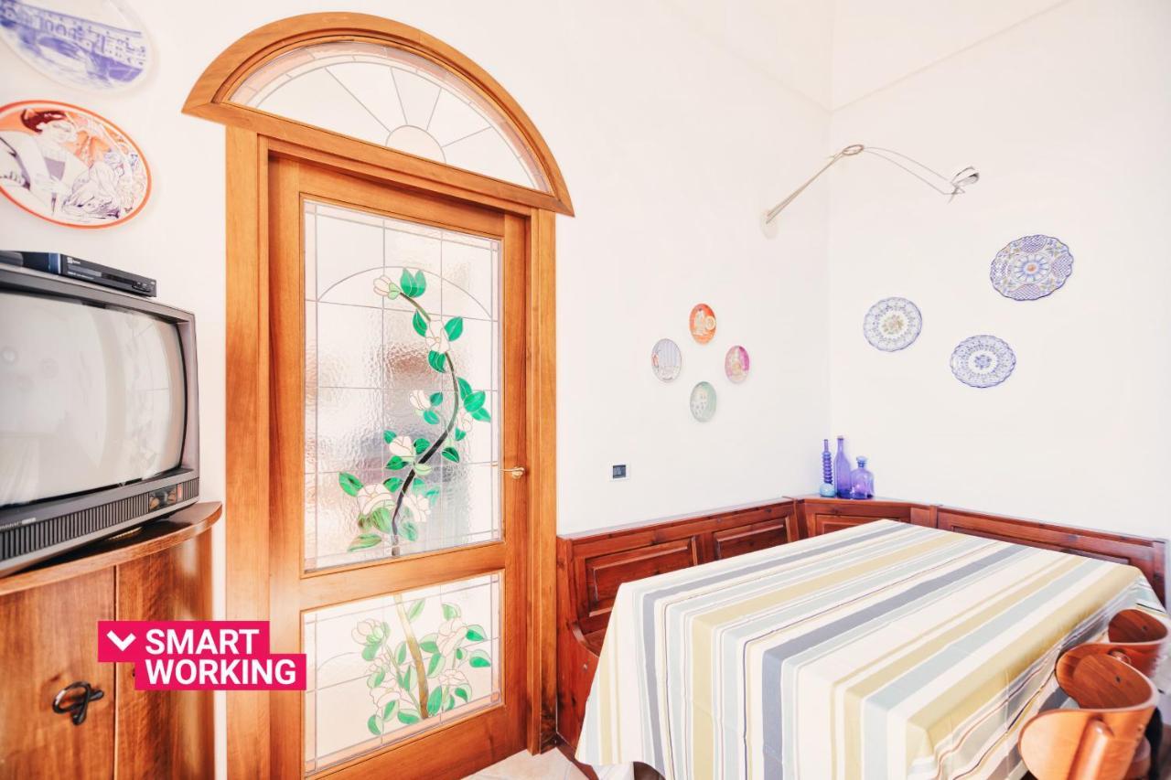 Appartamento Fronte Mare A Ospedaletti By Wonderful Italy 외부 사진